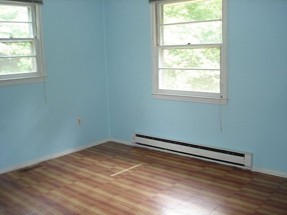 5th image of 290 Wildwood Acres Cir