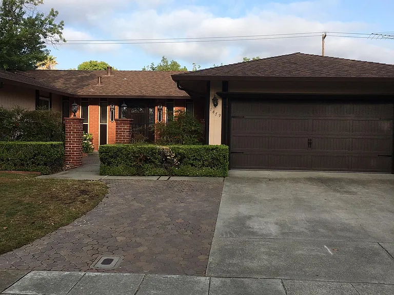 1479 Valcartier Dr — Photo 2