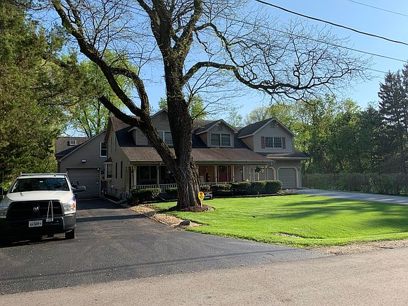 2nd image of 29W011 Calumet Ave E