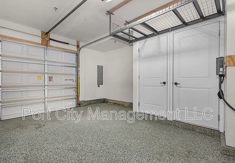 133 S Macon St — Photo 22