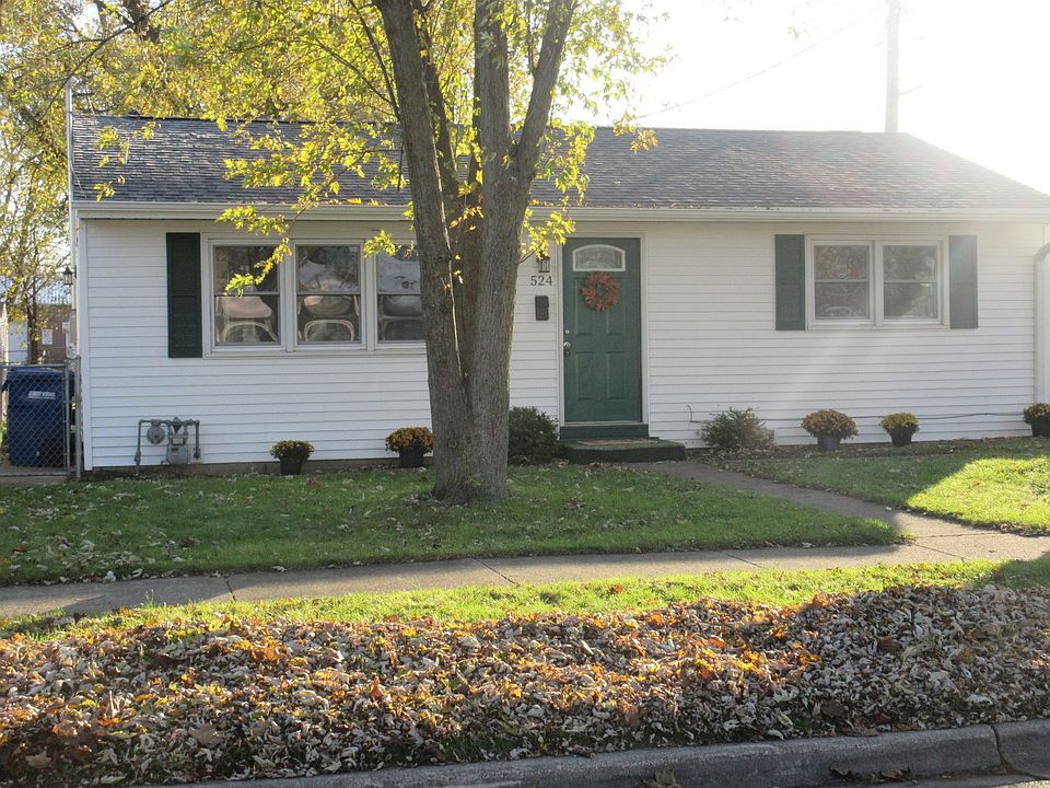 Nice home with ease of access to schools and Peace Road.