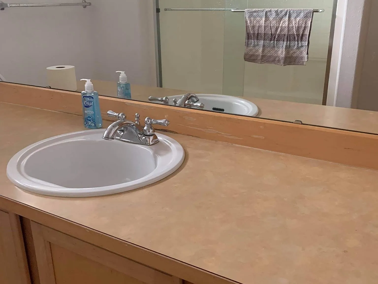 4 bed, 2580 sqft, $750 — Photo 3