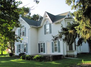 1445 E Cohoctah Rd, Cohoctah, MI 48816