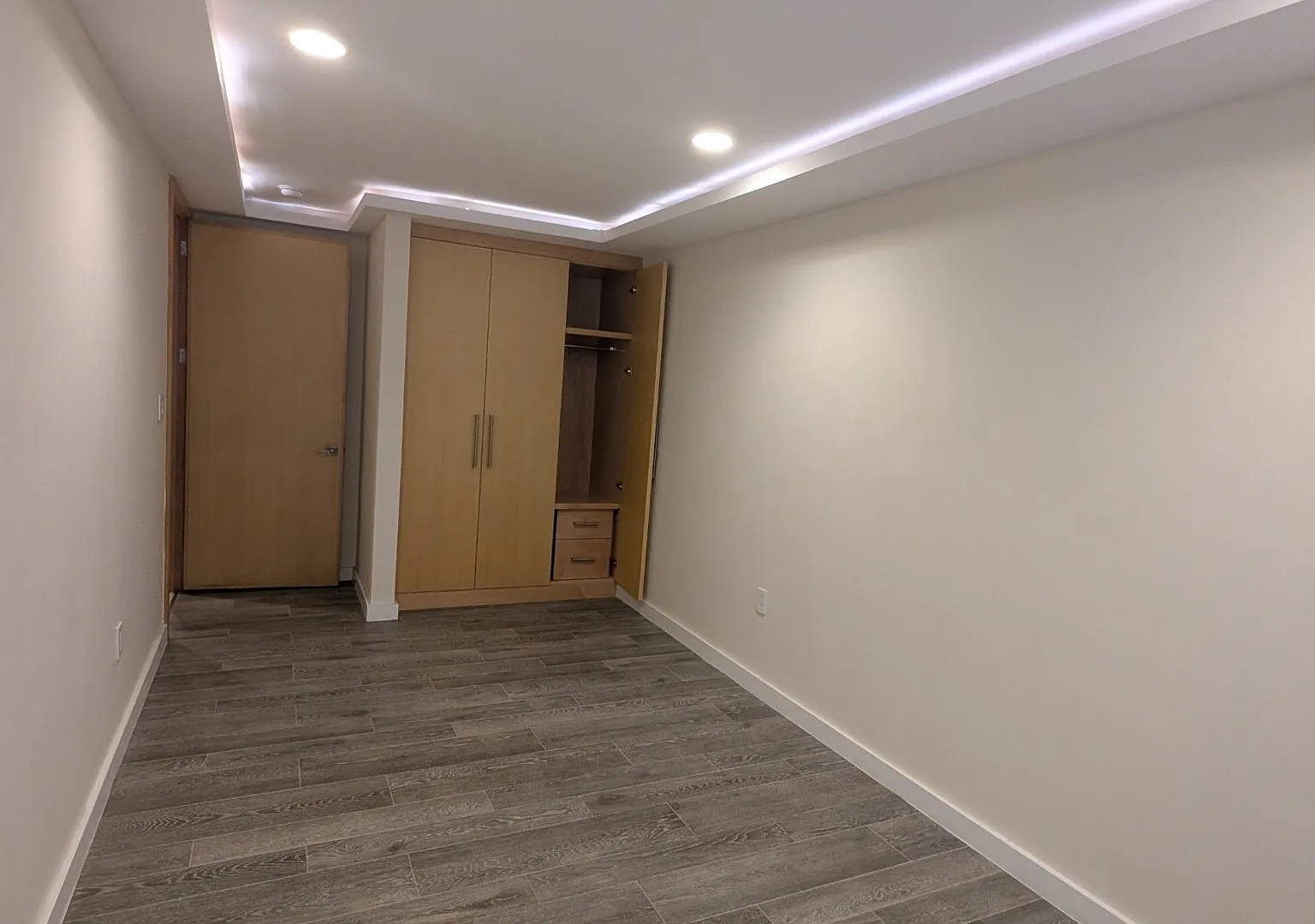 3 bed, 2.5 bath, 1850 sqft, $5,500 — Photo 4