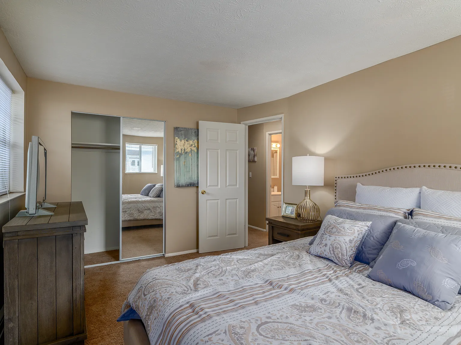 Kerrybrook Apartments — Photo 4