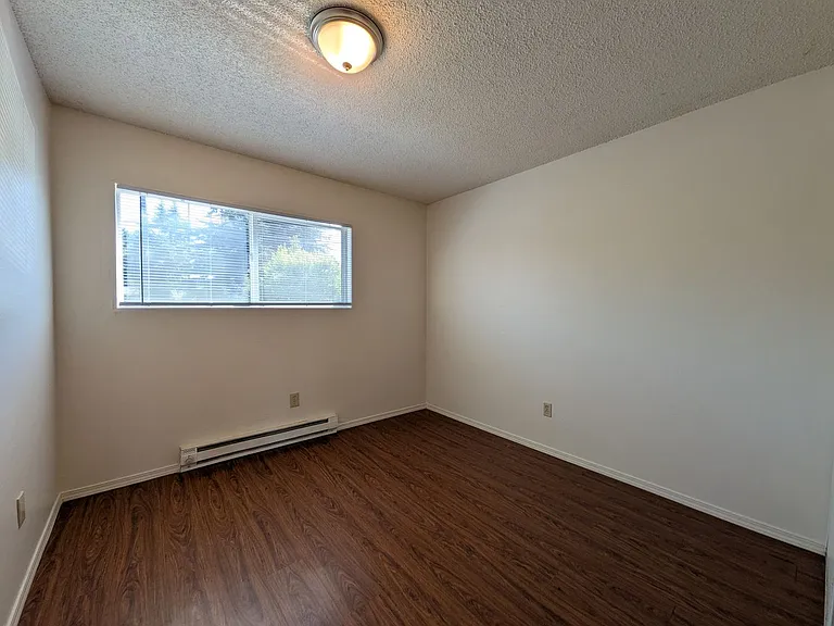 Cully Park Apartments — Photo 39