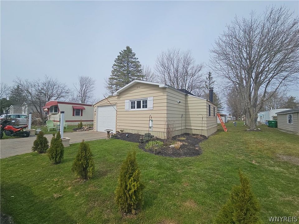 1st image of 55 Aspen St