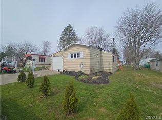 55 Aspen St, Akron, NY 14001