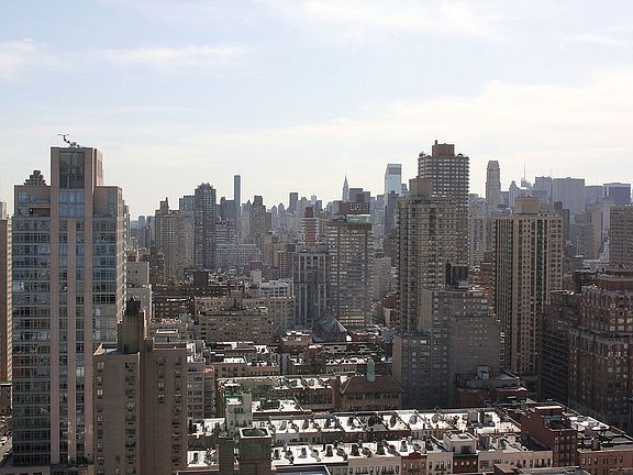 5th image of 436 E 86th St #34C