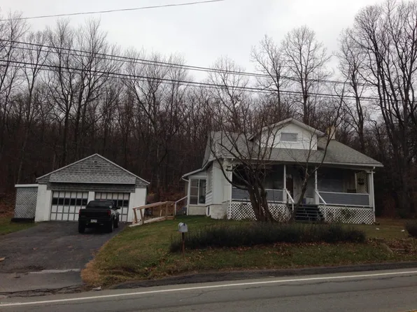 1451 S Main Rd, Mountain Top, PA 18707