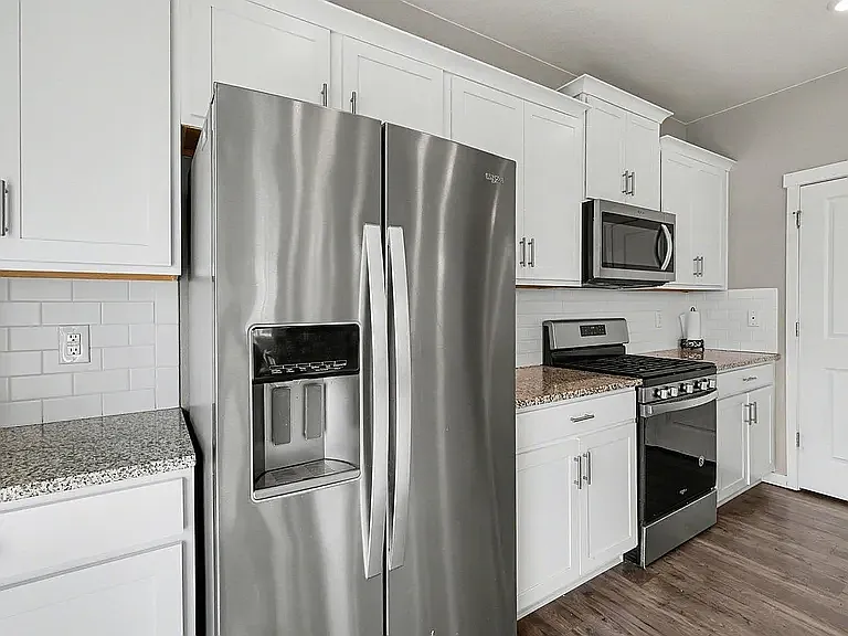 4327 Fox Grove Dr — Photo 5