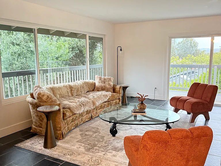 12822 Avenida La Valencia — Photo 11