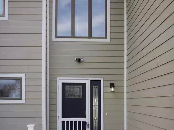 3rd image of 20912 Monroe Rd #475