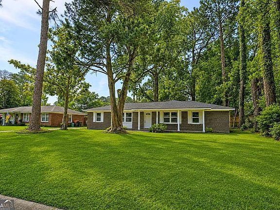 4th image of 206 Paradise Dr