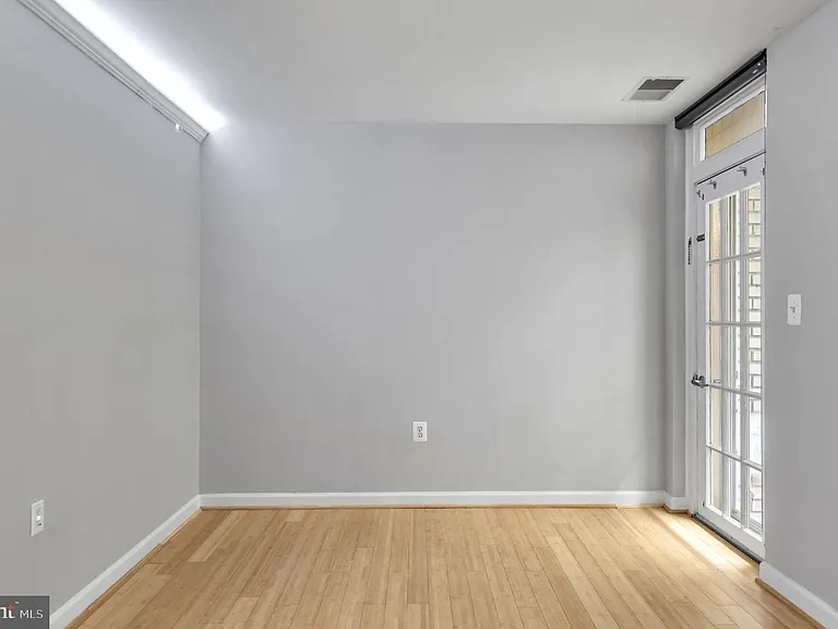 1308 Clifton St NW #210 — Photo 23