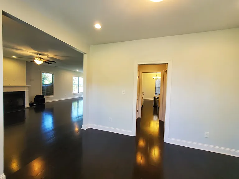 3260 Beacon St — Photo 5
