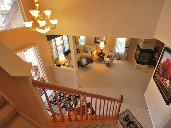 5th image of 817 Sonoma Vista Dr