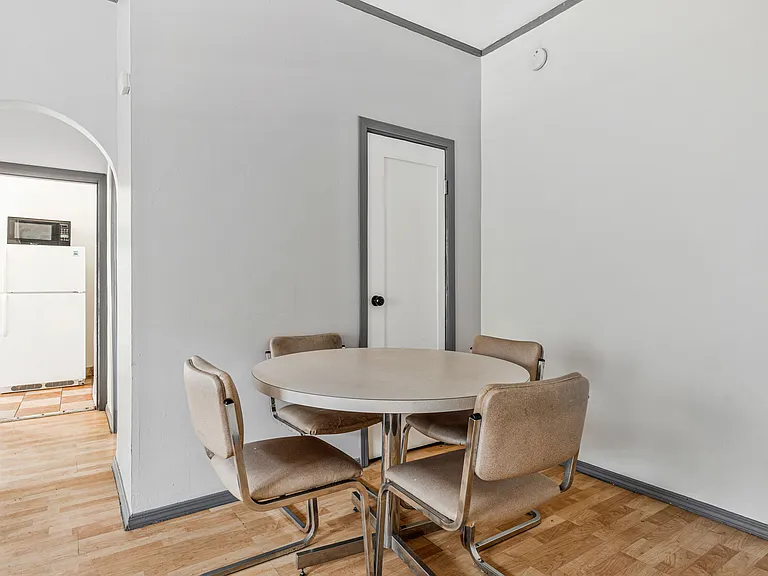 2816 Ellendale Pl #4 — Photo 3