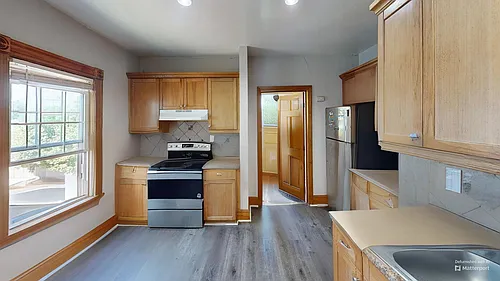 21 Alpine St Photo 1
