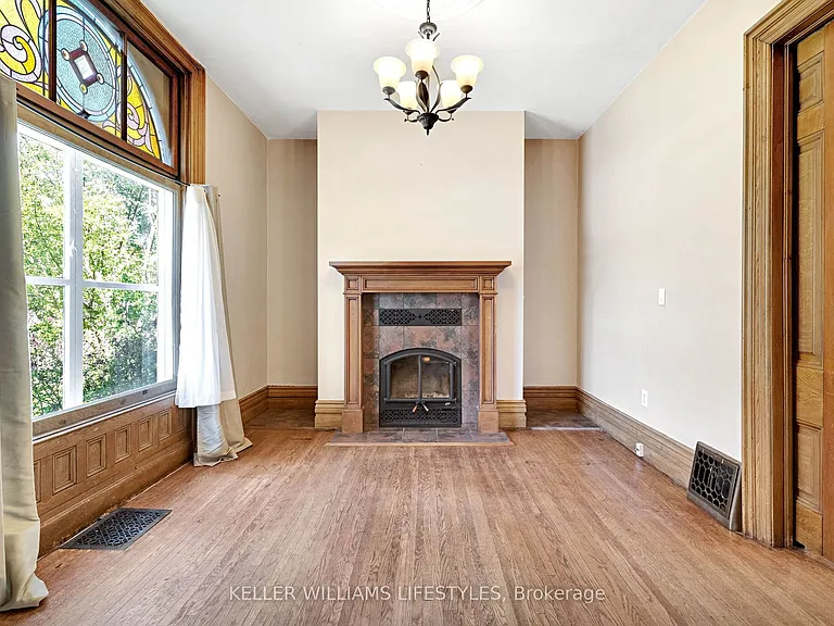 421 Central Ave — Photo 9