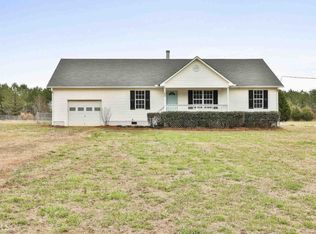 29 Chapel Hill Rd, Williamson, GA 30292