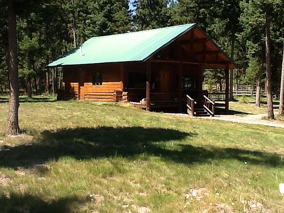 3rd image of 171 Fir Ln