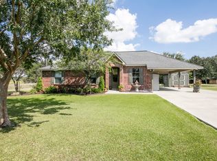 1005 Earline Dr, Breaux Bridge, LA 70517