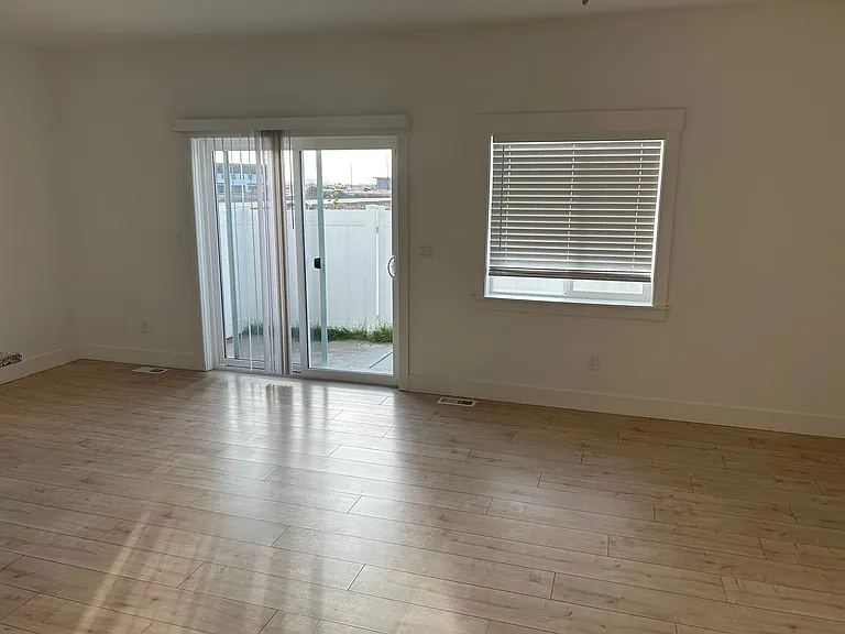 358 S 3 W — Photo 10