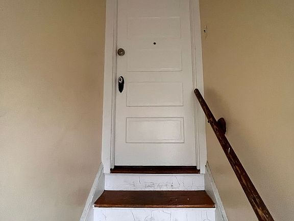 3rd image of 713-715 42nd St #2