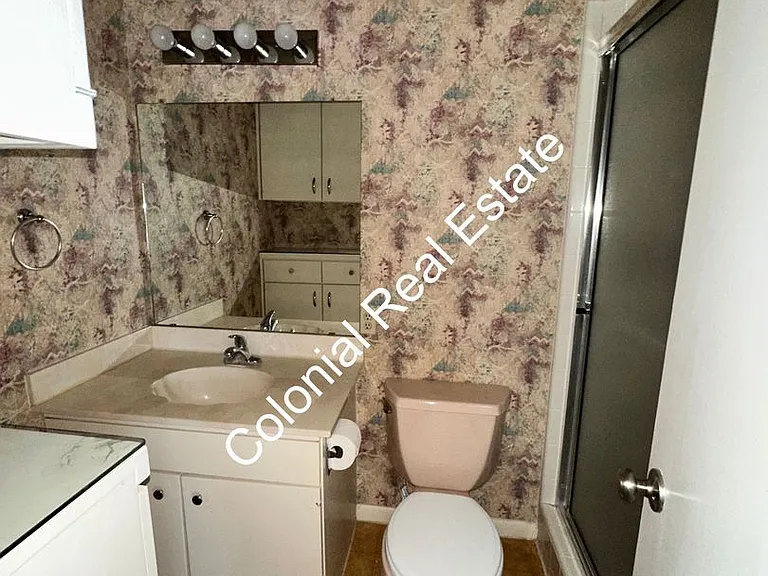 1281 Colonial Pkwy — Photo 12