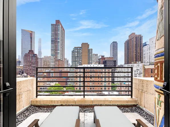 135 West 70th Street 10C image 2 of 23