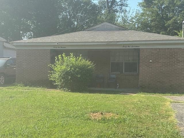 2nd image of 3117 Pacific Ave