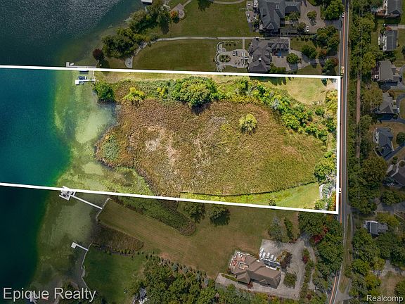 2nd image of 5375 Middlebelt Rd