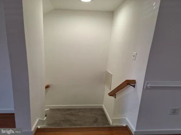 13017 Taxi Dr, Woodbridge, VA 22193