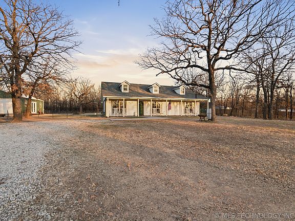 4th image of 448 Springview Dr