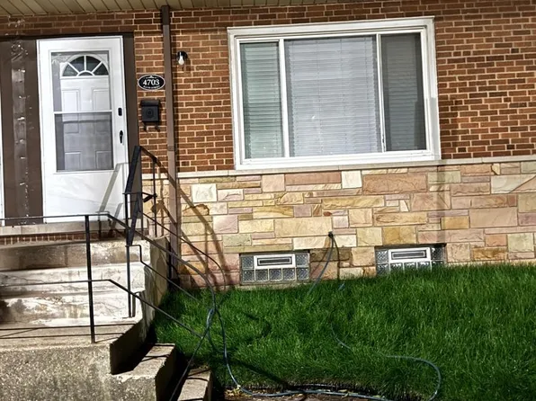 4703 Davis St, Skokie, IL 60076