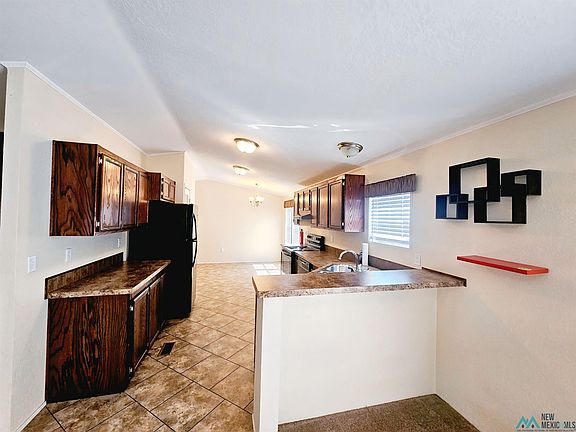 5th image of 3511 S Janus Rd