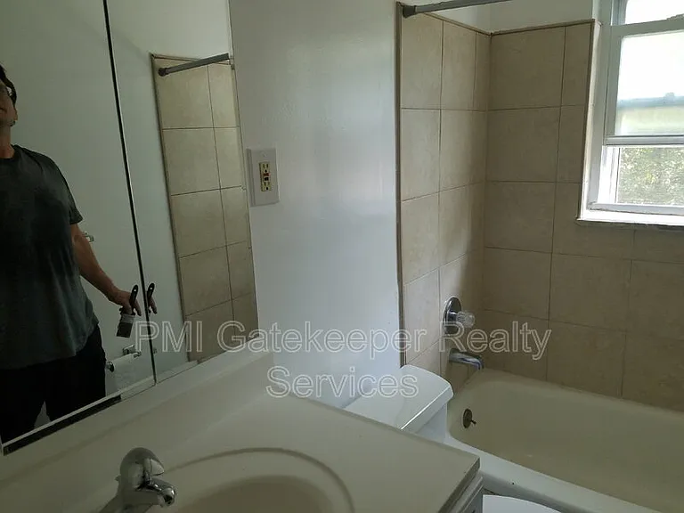 9128 Orangewood Dr — Photo 9