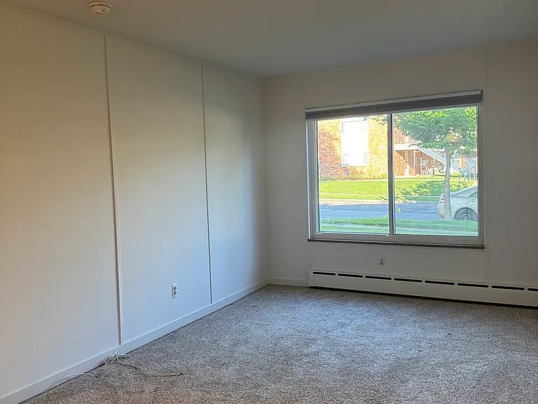 985 Northwood St #8 — Photo 8