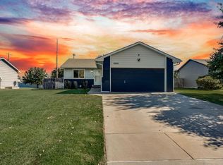 13605 W Ponderosa Ct, Wichita, KS 67235