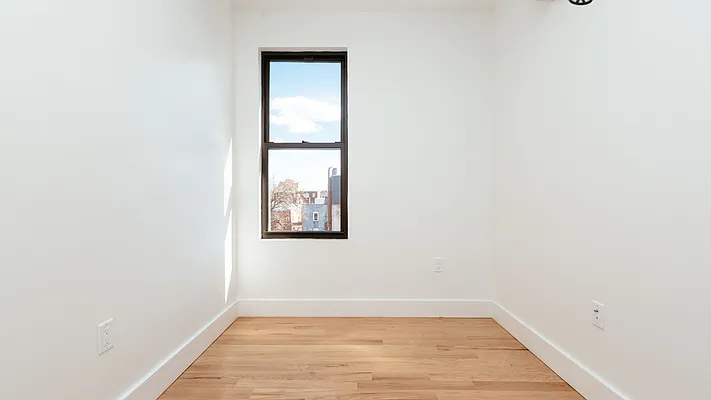 Rented by Nooklyn NYC LLC | media 27