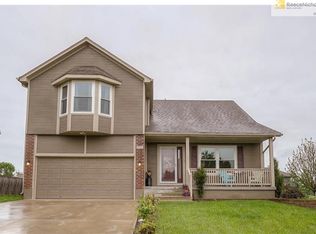 715 Moss Creek Dr, Raymore, MO 64083