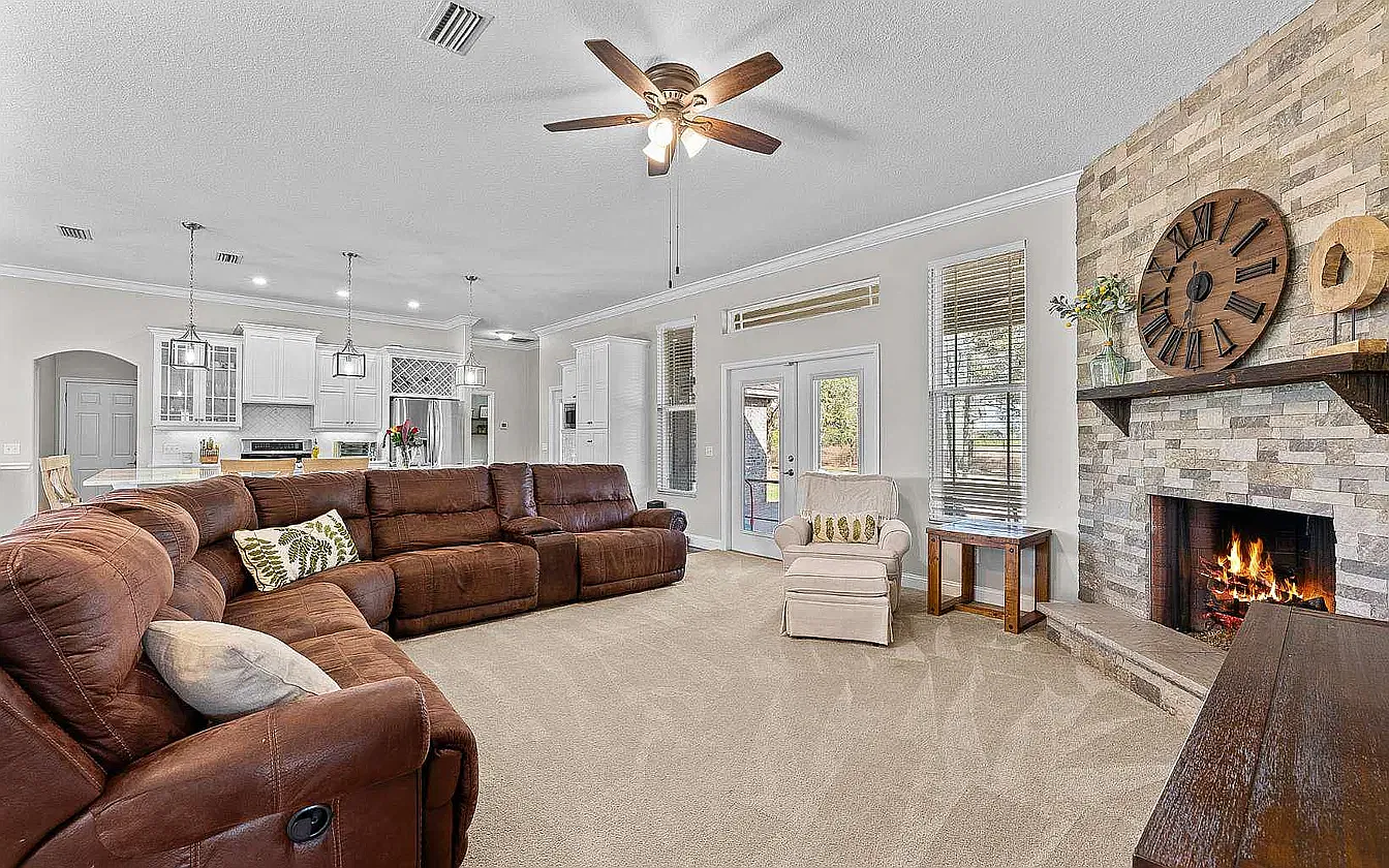3 bed, 2.5 bath, 2316 sqft, $3,400 — Photo 4