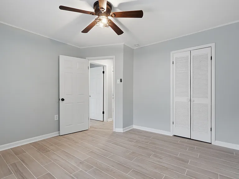 113 Odis — Photo 12