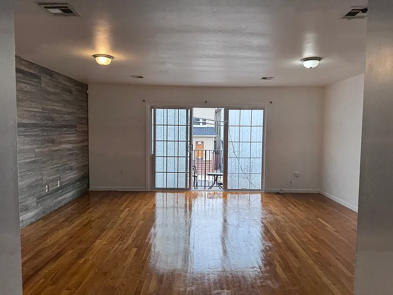 20 Poinier St #2 — Photo 8