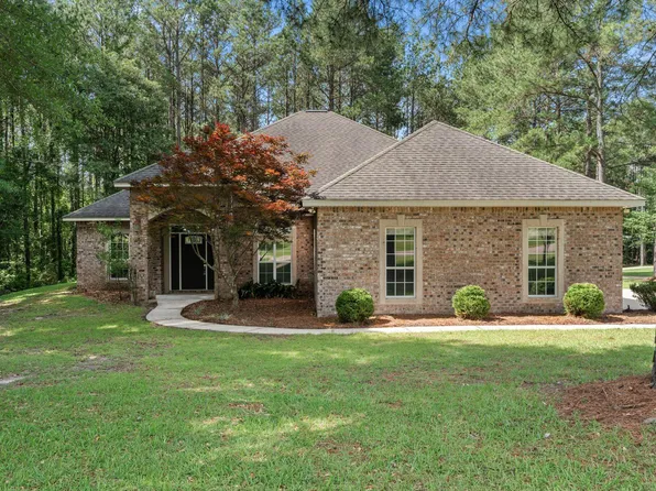 3 Touchstone Dr, Purvis, MS 39475