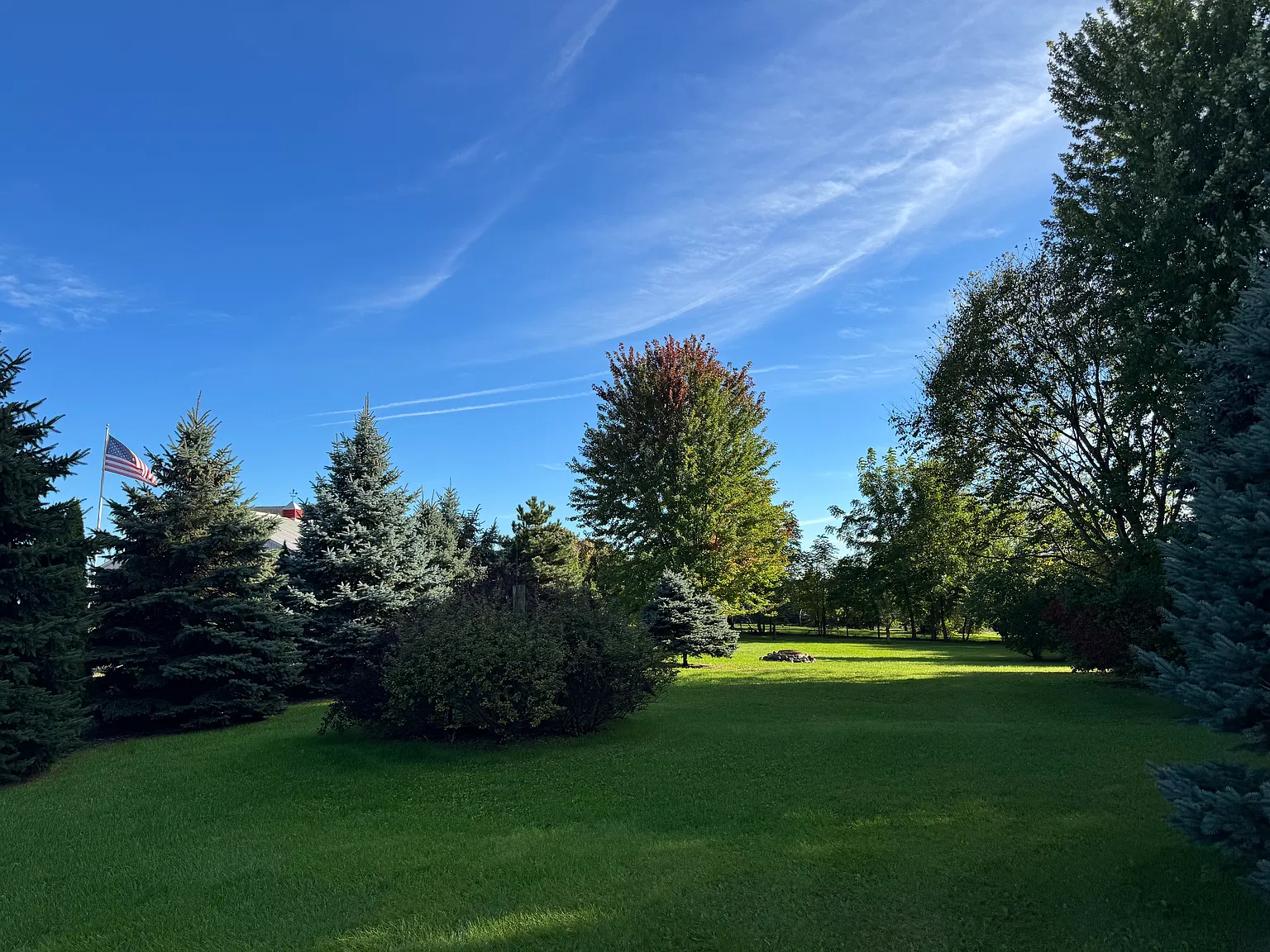 3 bed, $2,100 — Photo 3