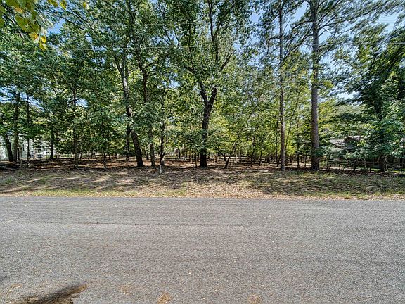 2nd image of Magnolia Ln