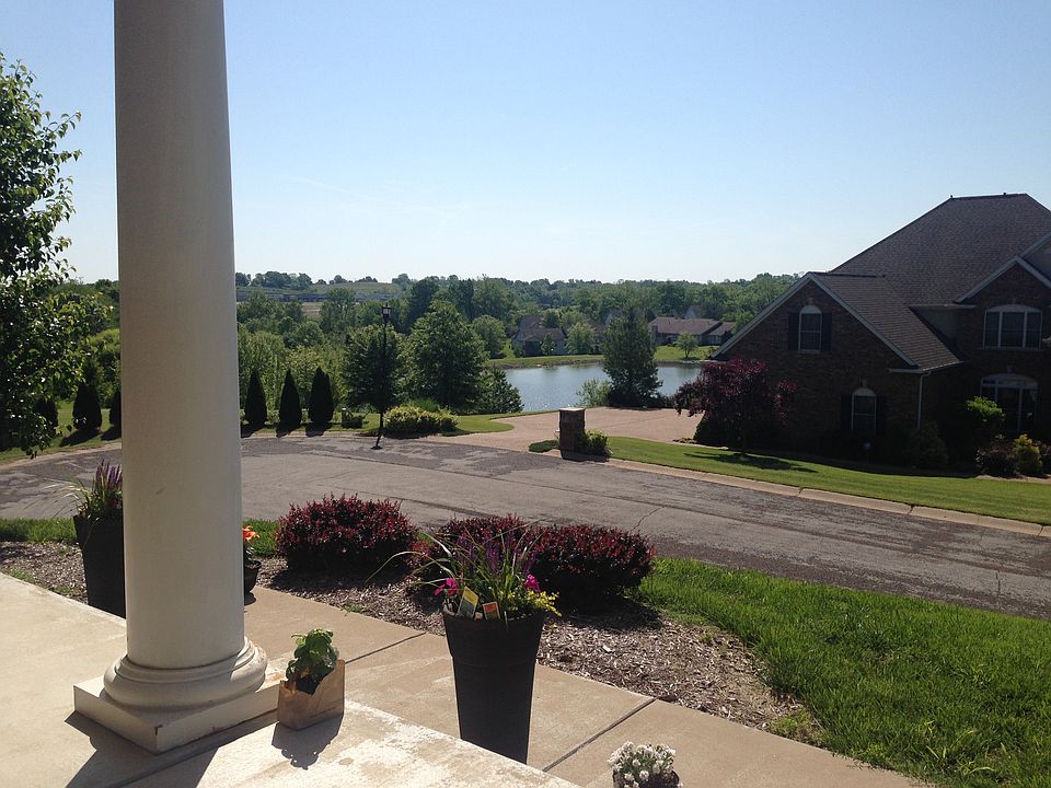 2nd image of 202 Lake View Dr