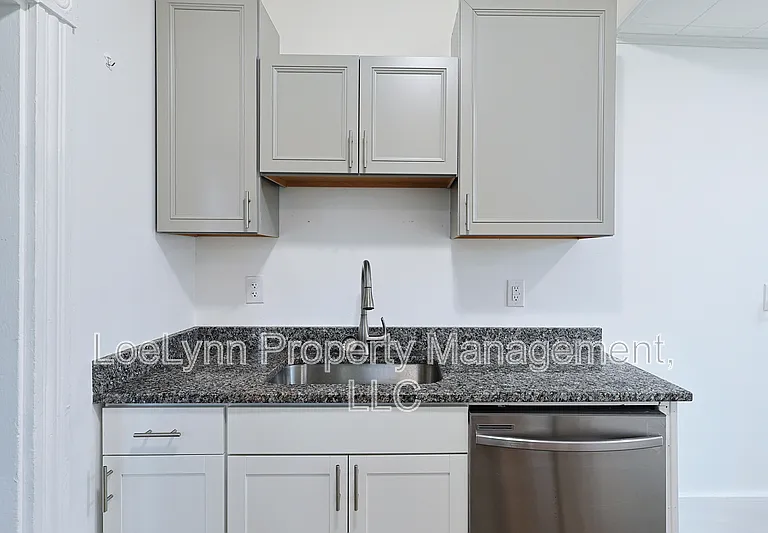 14208 Temple St #14208 — Photo 23